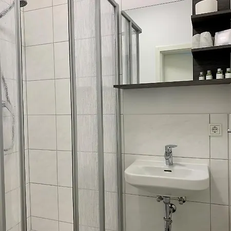 Rhoener